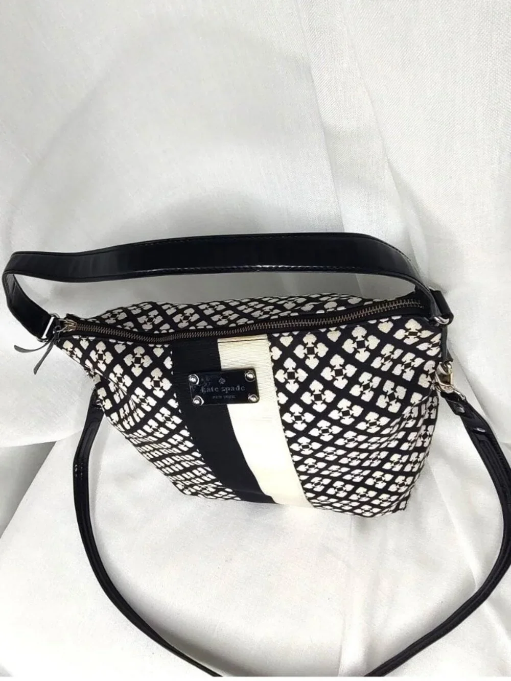 Kate Spade Classic Spade Mona Canvas Shoulder Bag in Black & Cream